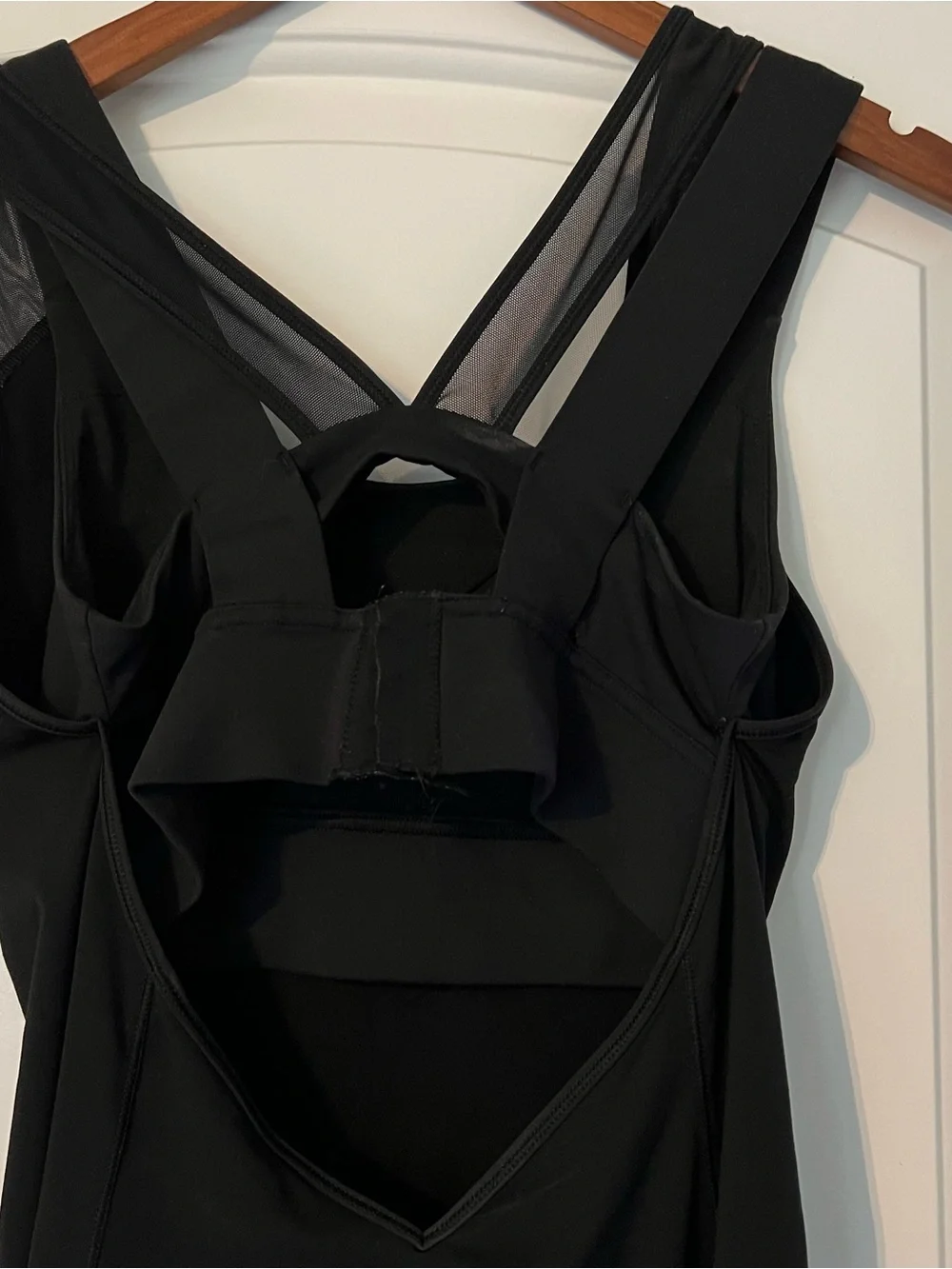 Lululemon Black Sleeveless V-Neck Tank with Sheer Crossback with Built in Bra